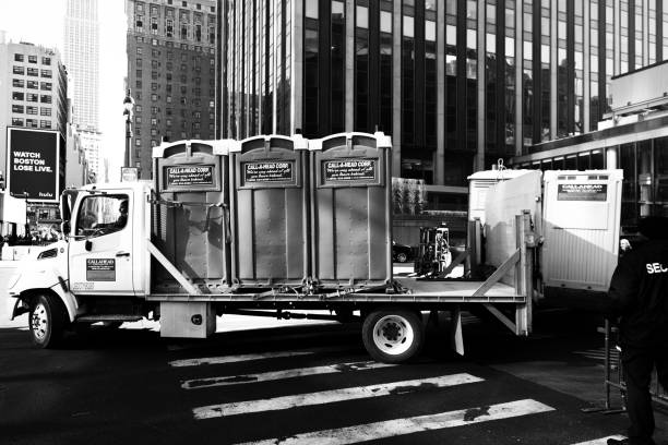 Portable Toilet Options We Offer in Oakland, MO